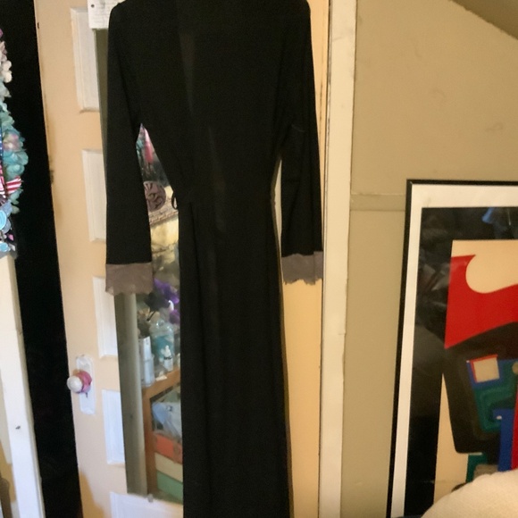 Bath robe - Picture 2 of 2